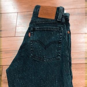 ADORABLE LEVI JEANS